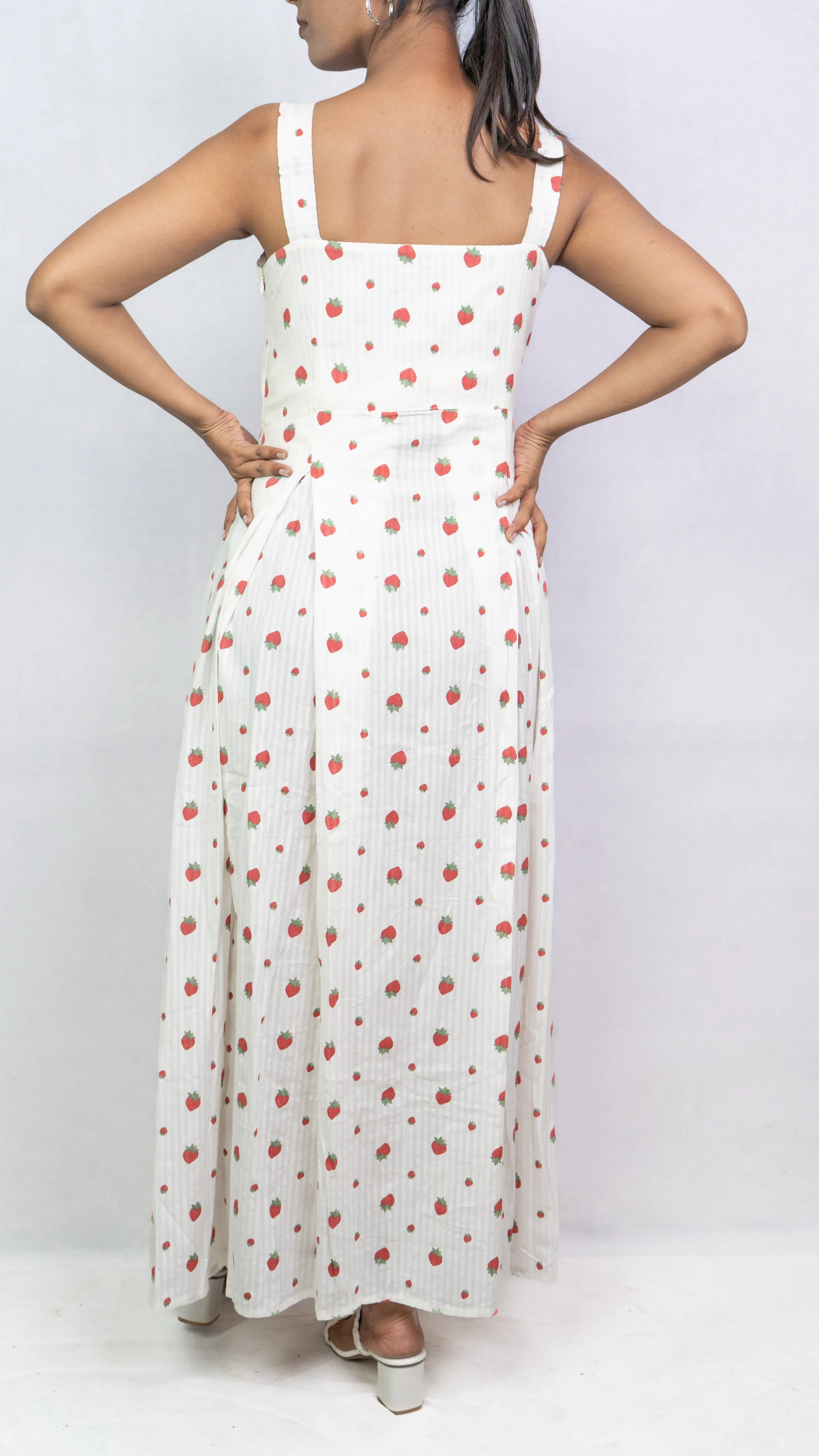 Strawberry Printed Sweetheart Neck Maxi Dress.