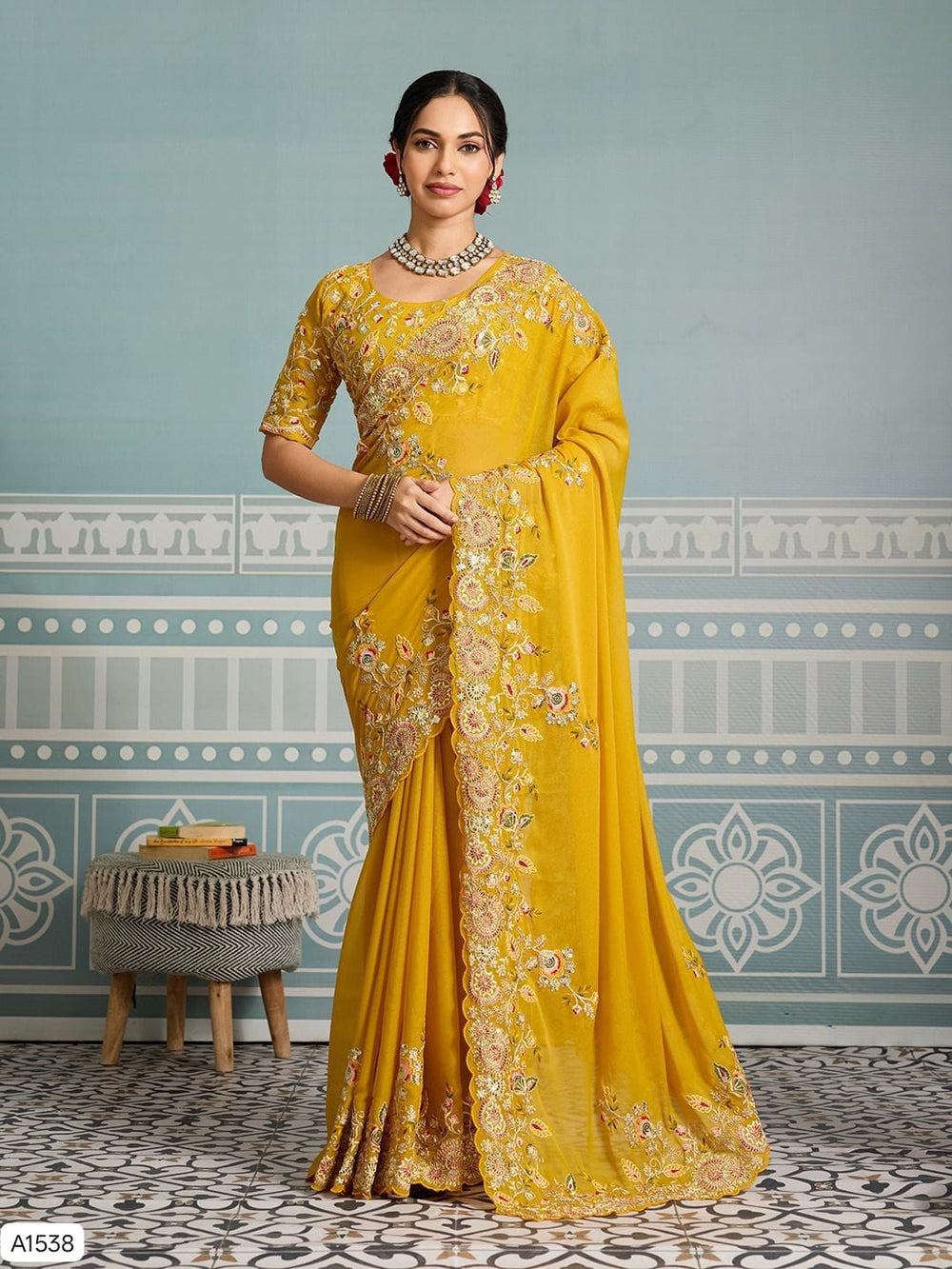 SAREE